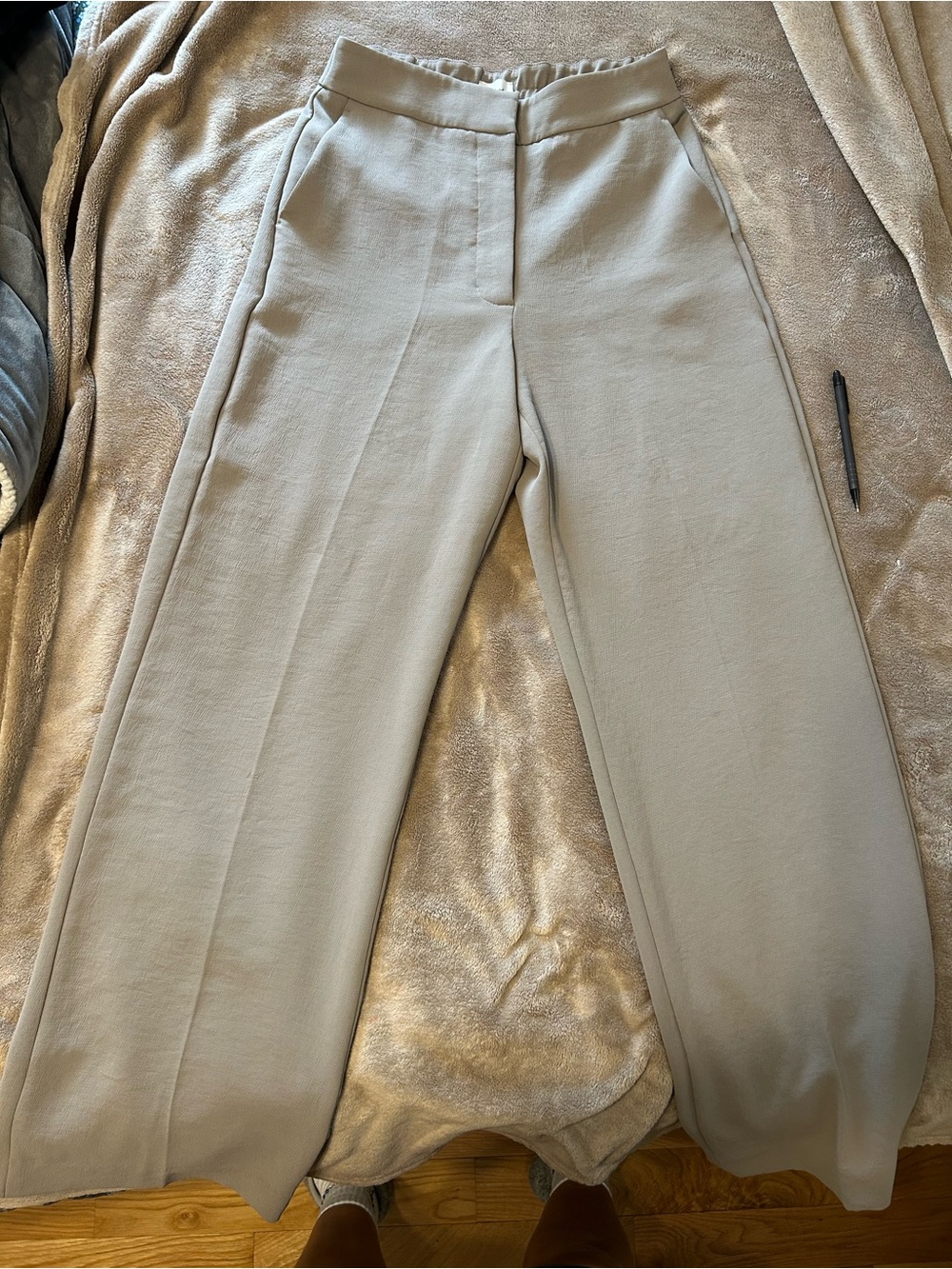 Wilfred Aritzia The Limitless Pant High-Rise Wide Leg Crepette Size 8